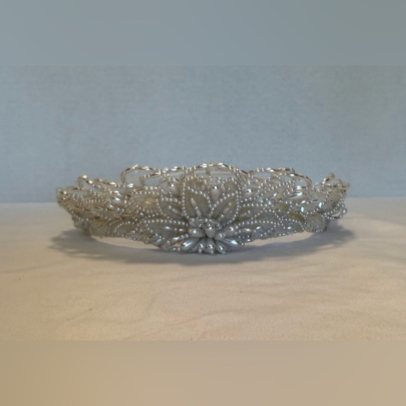 Hand Crafted Wedding Tiara, Faux Pearls, Beaded, Vintage, Off White, One Size - Picture 6 of 9